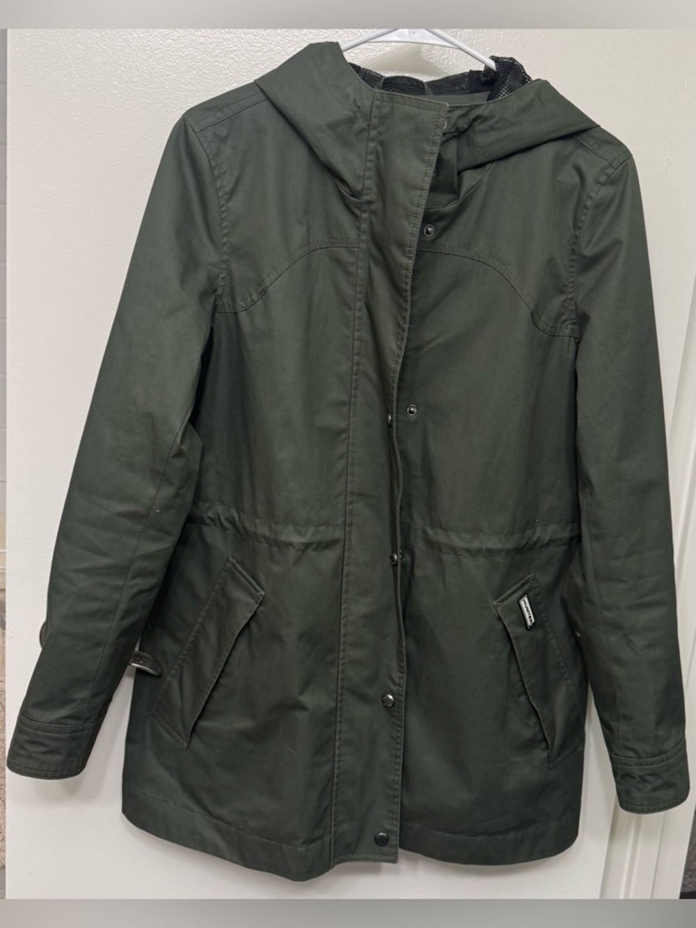 EUC Hunter Olive Green Rain Jacket | Waterproof Hooded Outdoor Coat
